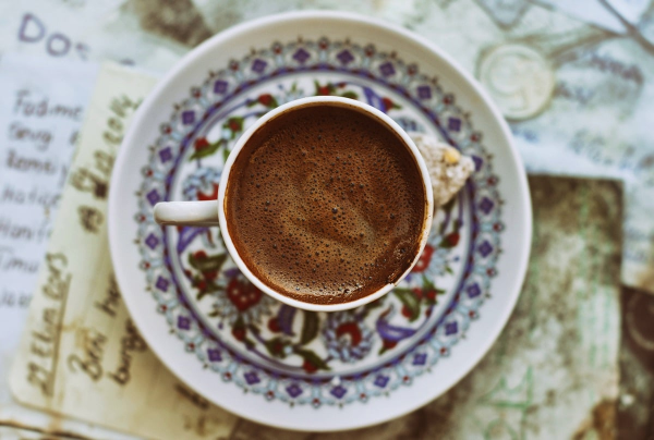 sehr schöne tasse türkischer kaffee