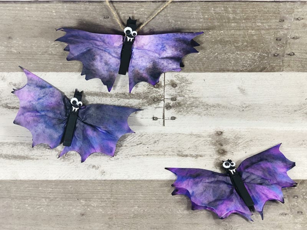 Basteln mit Kaffeefiltern lila Schmetterlinge
