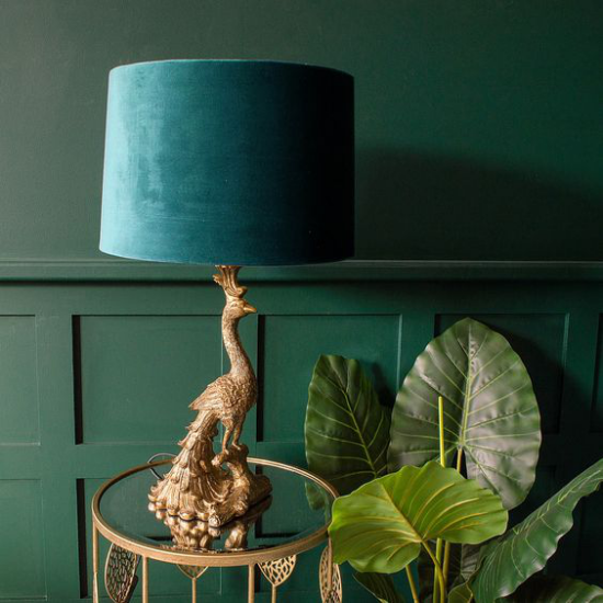 Tischlampen ausgefallen fantasievoll designt Pfau aus goldgelbem Messing Lampenschirm aus blaugrünem Samt