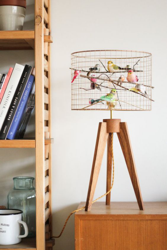 Tischlampen ausgefallen fantasievoll designt einzigartiger Vogelkäfig Lampenfuß aus Holz