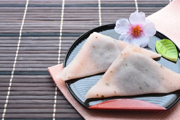 japanische süßigkeiten traditionell yatsuhashi