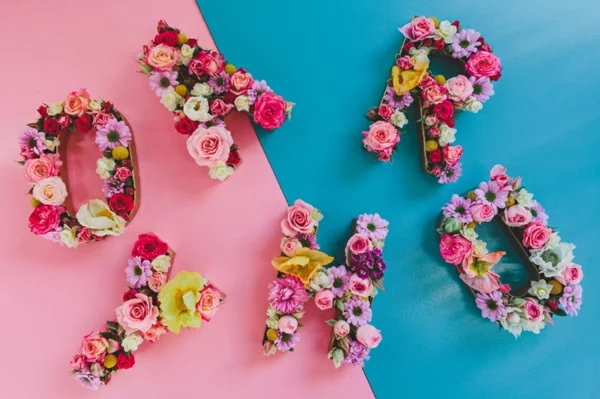 Buchstaben mit Blumen Ideen Blumen Buchstaben selber machen