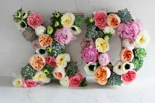 Buchstaben mit Blumen Monogramm Blumen Buchstaben selber machen