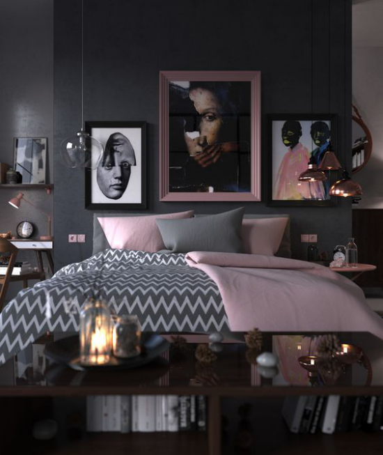 Schlafzimmer Ideen in Schwarz und Rosa dunkles Interieur rosa Akzente viele dekorative Portraits an der Wand Kerzen