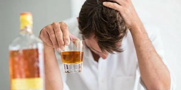 Was ist Gastritis Übersäuerung des Magens Alkoholkonsum