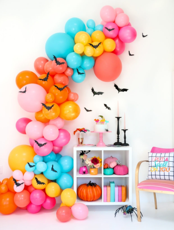 Fledermaus basteln mit Kindern zu Halloween – 50 bezaubernde Ideen und Anleitungen bunte regenbogen ballon wolken fledermäuse