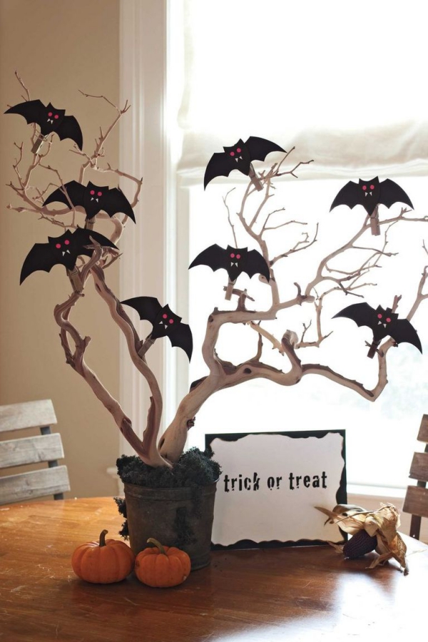 Fledermaus basteln mit Kindern zu Halloween – 50 bezaubernde Ideen und Anleitungen zweige tiere diy deko