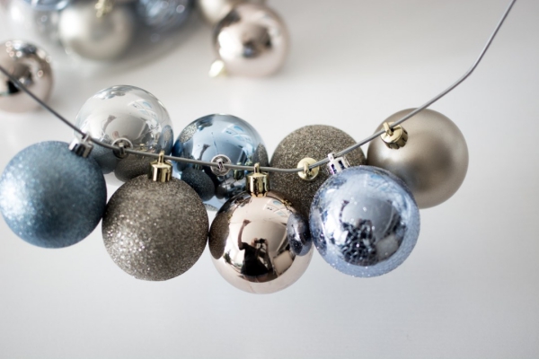 Winterdeko basteln zu Weihnachten deko ideen ornamente bügel anleitung