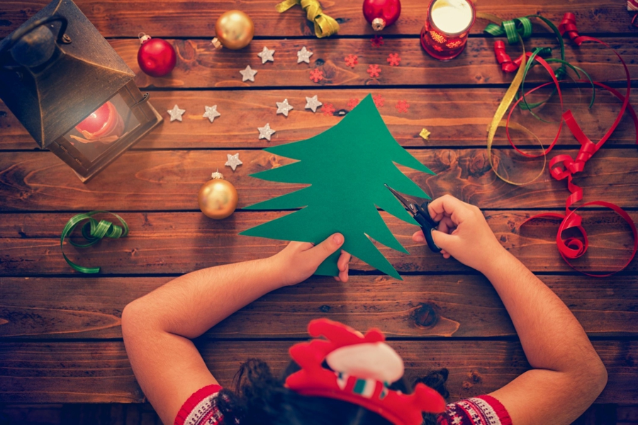 Weihnachtsbasteln mit 2 jährigen Kindern DIY Geschenke mit Herz