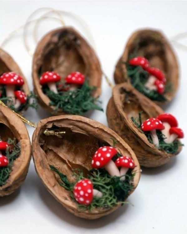 Basteln mit Walnüssen zu Weihnachten und nicht nur – Ideen und Anleitung schalen mit pilzen kreativ