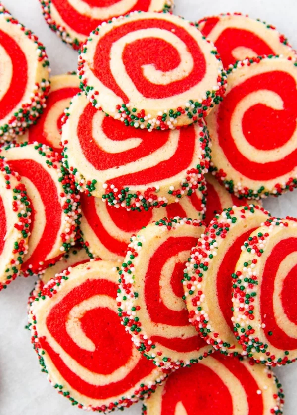 Köstliche Plätzchen Rezept Ideen für ein genussvolles Weihnachten spirale rot weiß lecker farbig