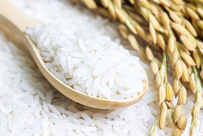 Reisdiät viele verschiedene Reissorten unterschiedlich in Form und Farbe