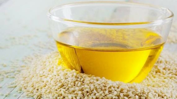 Was hilft gegen Juckreiz Hausmittel Sesamsamen Öl jukende Haut