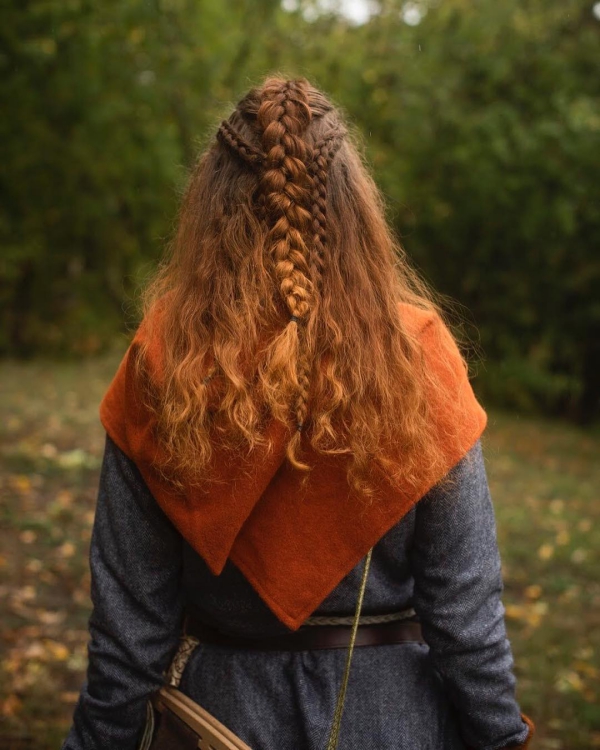 Wikinger Frisuren für Damen und Herren, inspiriert von der nordischen Kultur damen zopf rote haare historisch