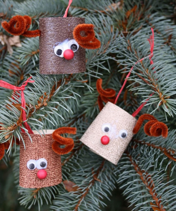 Basteln mit Toilettenpapierrollen zu Weihnachten – kreative Upcycling Ideen und Anleitung christbaum ornamente rentiere niedlich