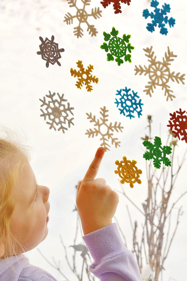 Fensterbilder basteln zu Weihnachten – zauberhafte Ideen und Anleitungen kinder basteln diy anleitung