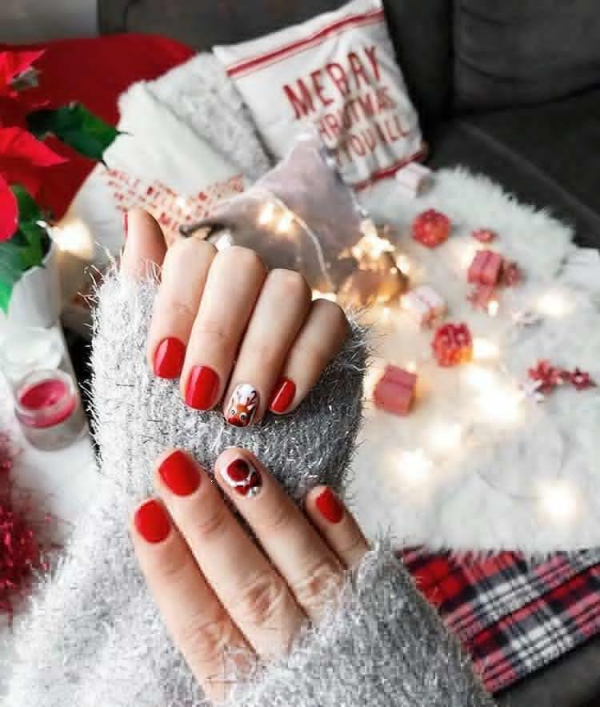Gelnägel zu Weihnachten – hübsche Ideen und aktuelle Farbtrends rote nägel designs