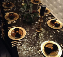 Glamouröse Weihnachtsdeko in Gold und Schwarz, die Eleganz und Raffinesse ausstrahlt