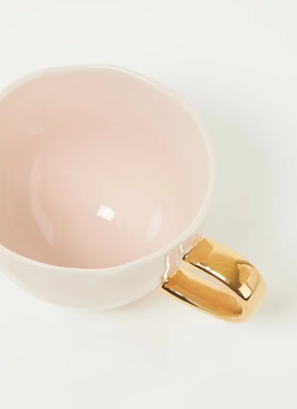 elegante Porzellan-Tasse in pudrigem Rosa mit goldenem Henkel