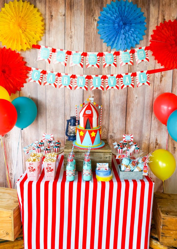Faschingsdeko basteln – Anleitungen und Spielideen für Groß und Klein party buffet karneval bunt