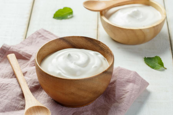 Gesundes Essen in Corona Zeiten Joghurt zählt zu den fermentierten Lebensmitteln