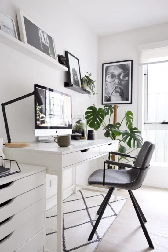 Home Office Guide grüne Topfpflanze passende Wanddeko Bilder Heimbüro zum Verlieben