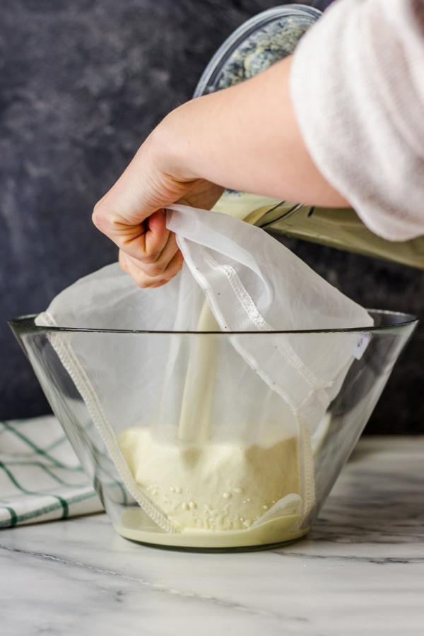 Pistazienmilch selber machen Rezept Nussmilchbeutel verwenden