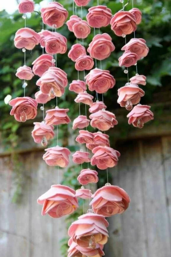 hängende Gartendeko - Rosen aus Filz 