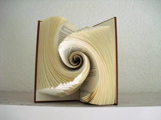 Orimoto Spirale falten aus einem alten Buch 