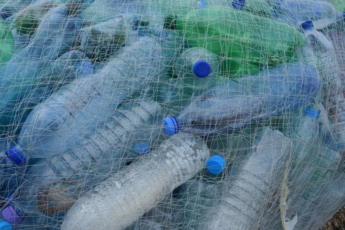 Einrichtungsbeispiele und Trendstoffe 2021 recycled polyester flaschen