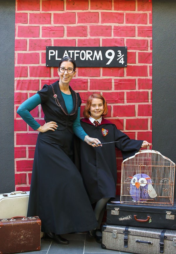 Harry Potter Bastelideen zum 20. Jubiläum – zauberhafte Anleitung für Hexen und Zauberer huintergrund fotos platform