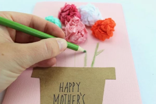 Muttertagskarte basteln – liebevolle Ideen und Anleitungen für Mama anleitung karte schön einfach