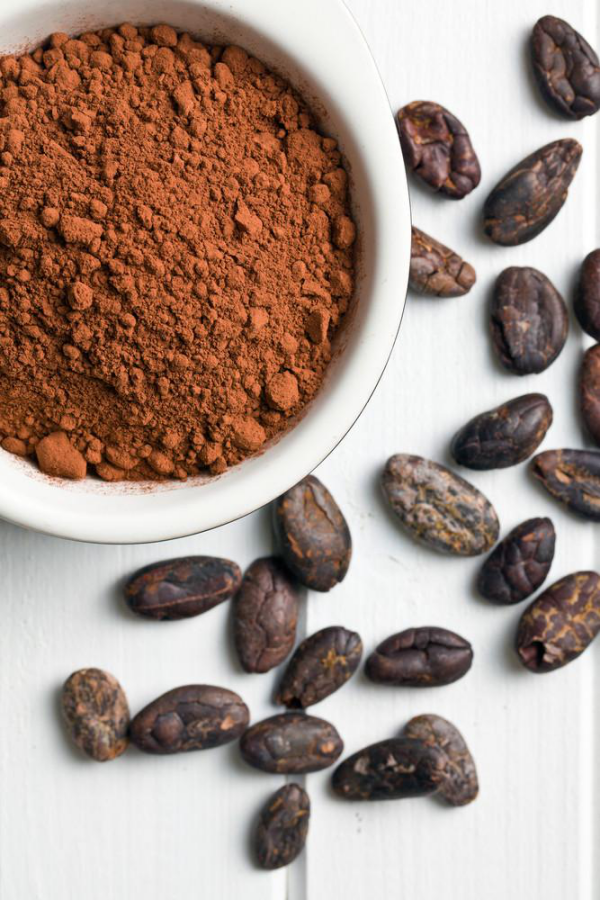 Tees Kakaoschalentee schokoladiges Heißgetränk enthält wenige Kalorien
