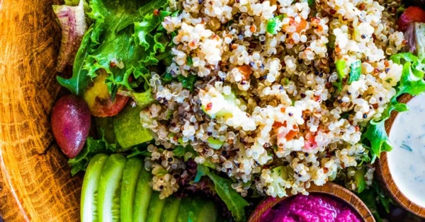 quinoa salat pseudogetreide gesund