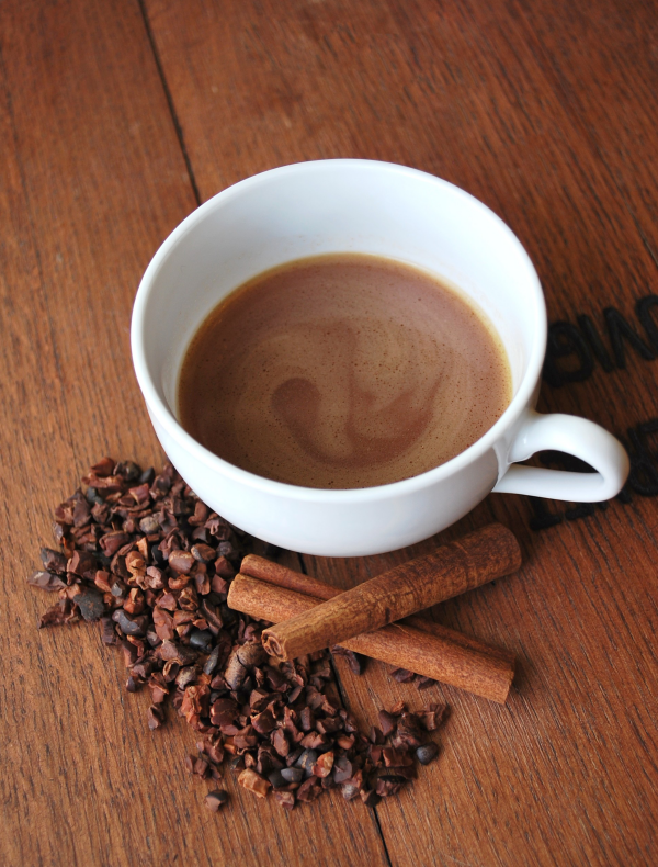 vitalisierende Tees Kakaoschalentee schokoladiges Heißgetränk enthält wenige Kalorien