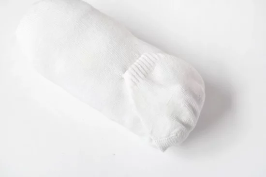 weiße Socke für die DIY Katze 