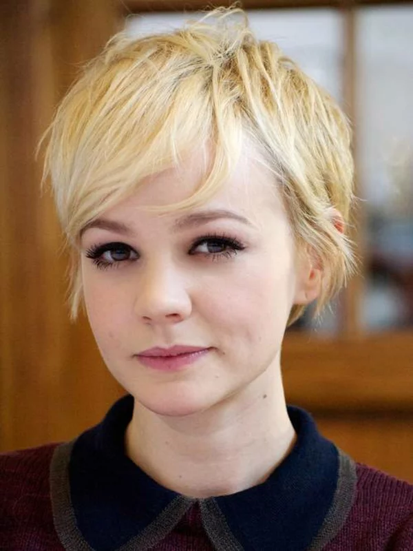 Frisuren für runde Gesichter Kurzhaarschnitte Celebrities blondes Haar 