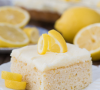 Zwei Zitronenkuchen Rezepte– extra saftig und mit einer feinen Zitronennote