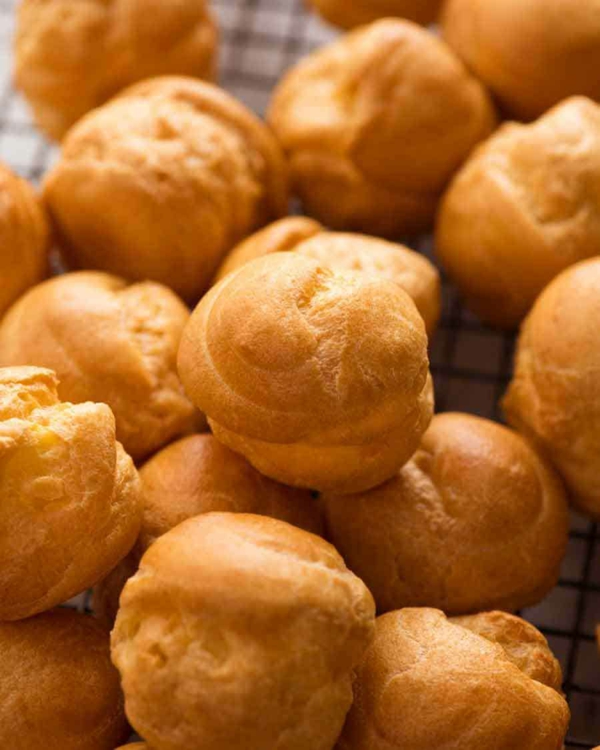 Windbeutel Rezept: So bereiten Sie die perfekten Profiteroles zu!