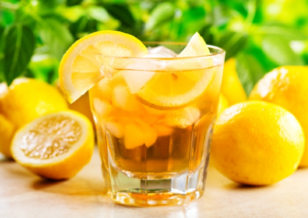 Zitronendiät Entgiftungsgetränk zubereiten Limonade