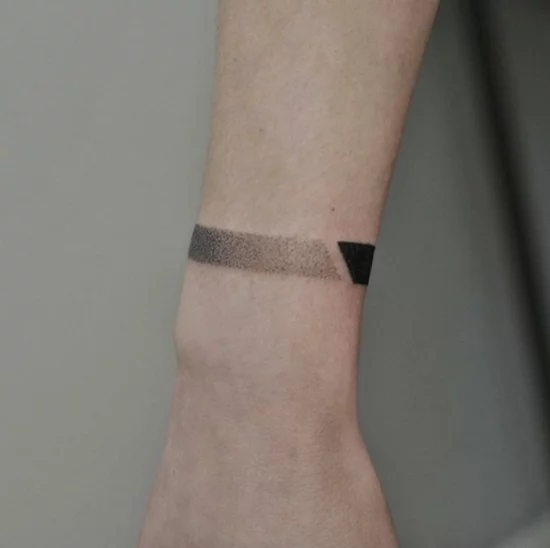 armband tattoo männer blackwork