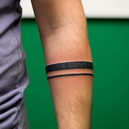originelles armband tattoo männer linien