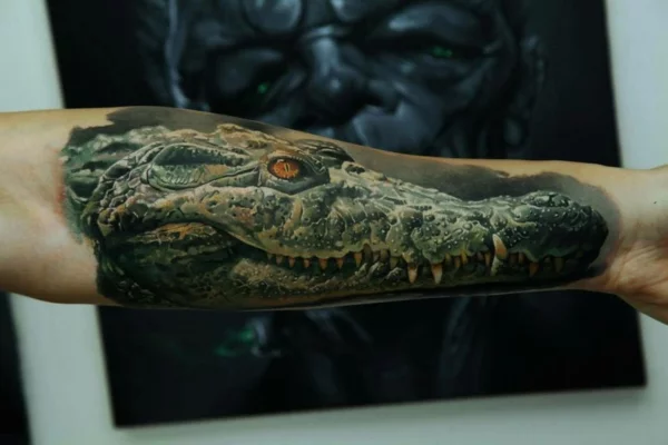 3d tattoos inneseite arm krokodille