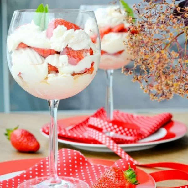Erdbeer-Tiramisu im Glas Fruchtdesserts Rezepte