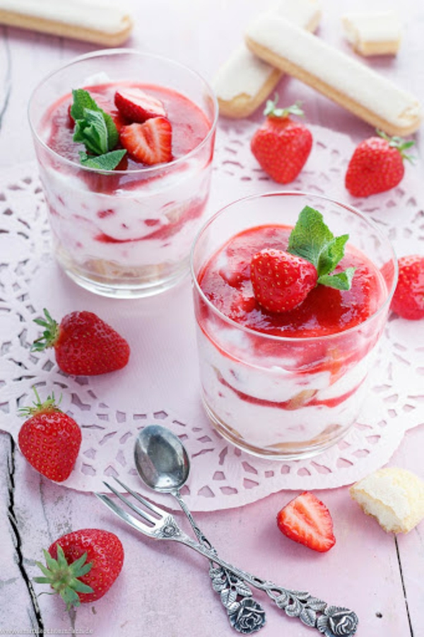 ErdbeerTiramisu im Glas zubereiten ein einfaches Rezept