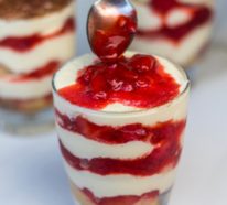 Erdbeer-Tiramisu im Glas zubereiten – ein einfaches Rezept und viele inspirierende Bilder