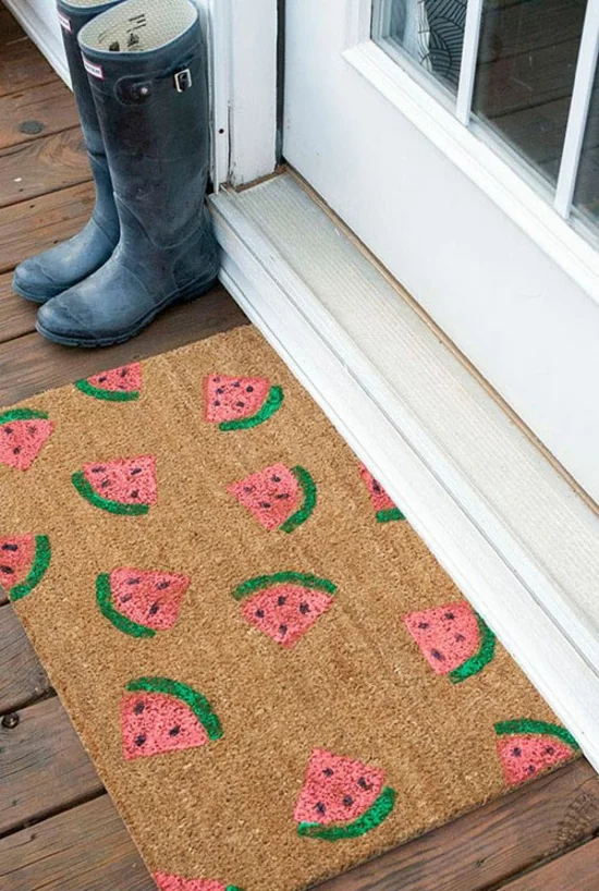 Fußmatte dekoriert mit Wassermelonen-Prints 