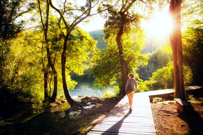 täglicher Spaziergang romantische Person ein verträumter Ort Spaziergänge in der Natur