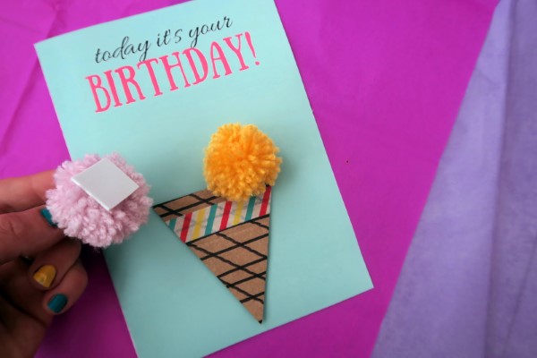 Ausgefallene Geburtstagskarten selber basteln – Ideen zum Inspirieren und Nachmachen eiscreme anleitung karte