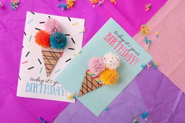 Ausgefallene Geburtstagskarten selber basteln – Ideen zum Inspirieren und Nachmachen sommer eiscreme karten